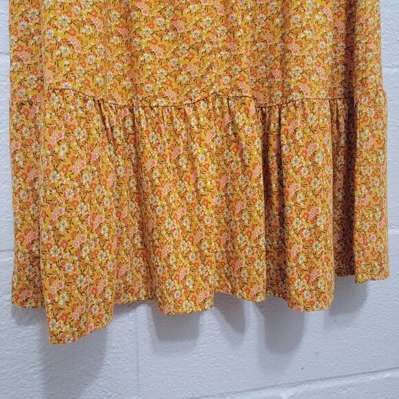 Luxology Ditzy Floral Smocked Dress Yellow Small 594 - Picture 6 of 11